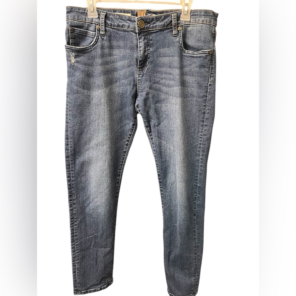 Kut from The Kloth Katy Boyfriend Whiskered Slightly Distressed Jeans size 10